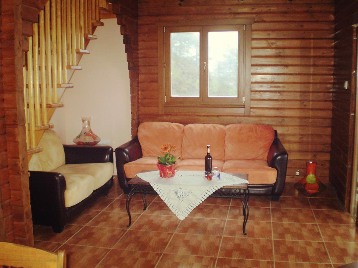 Agros Timber Log House Villa Bagian luar foto