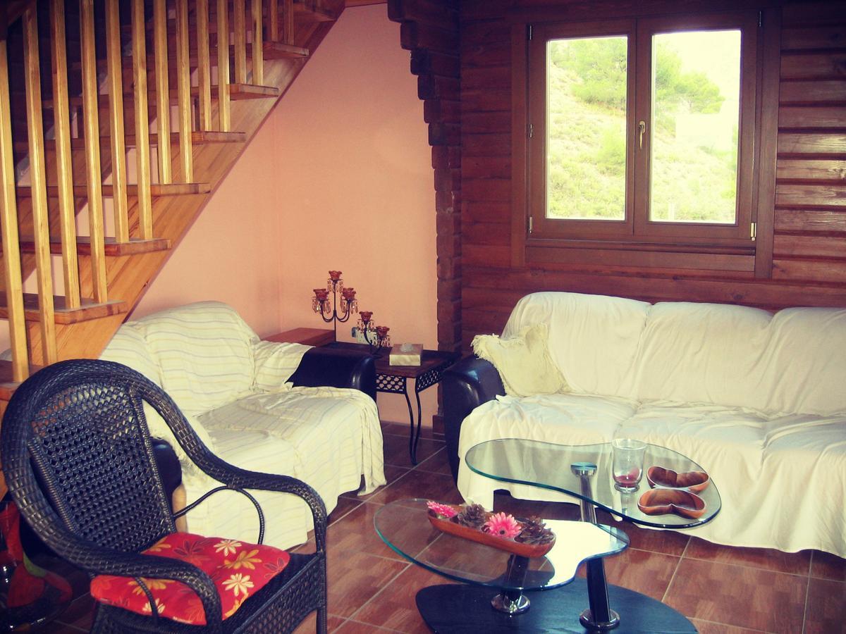 Agros Timber Log House Villa Bagian luar foto