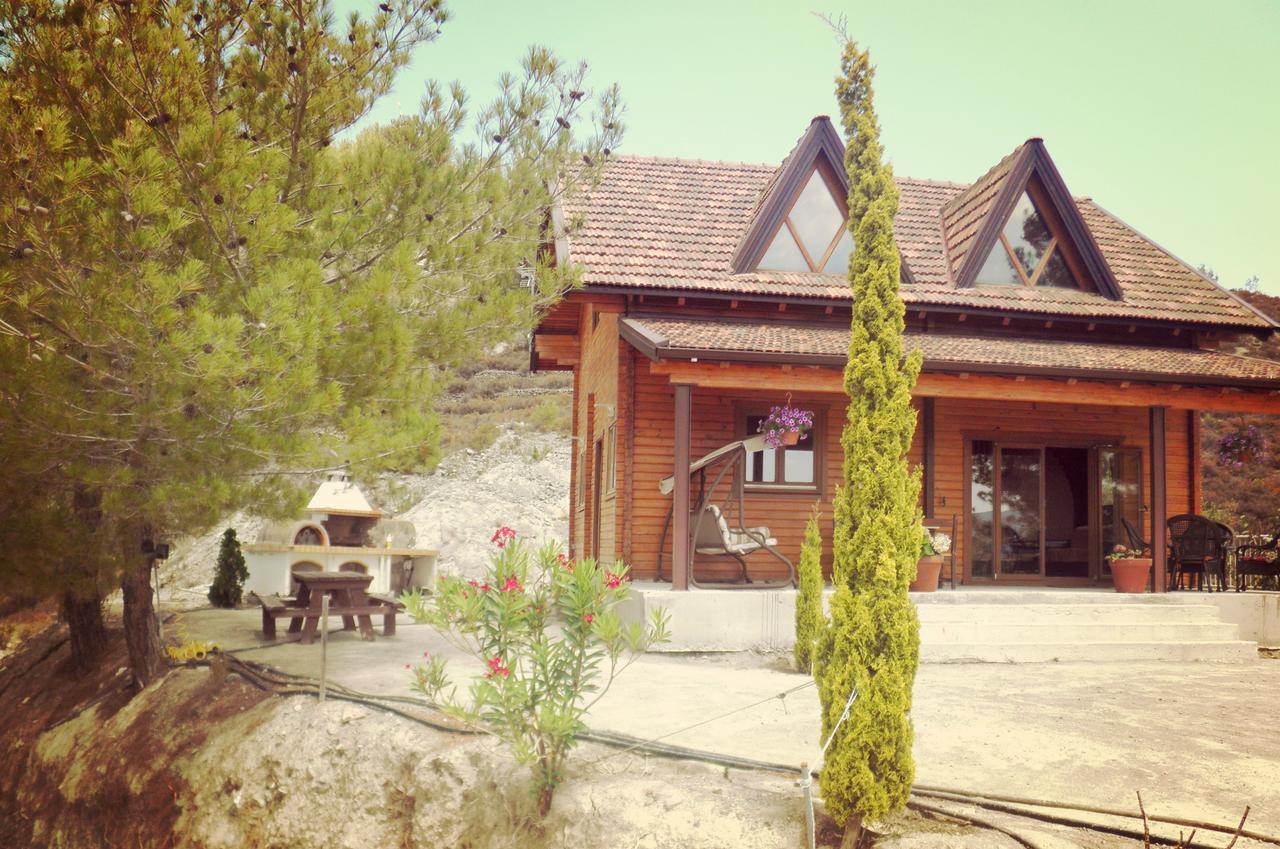 Agros Timber Log House Villa Bagian luar foto