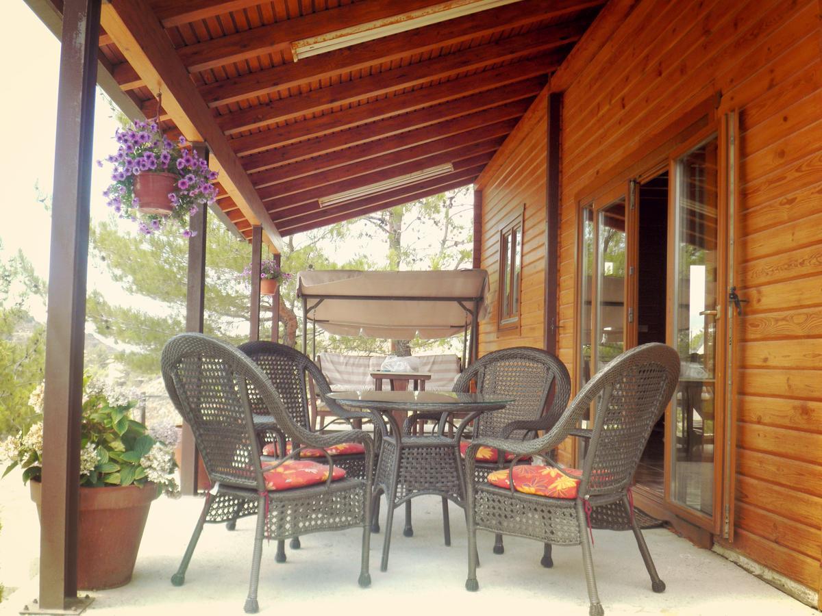 Agros Timber Log House Villa Bagian luar foto