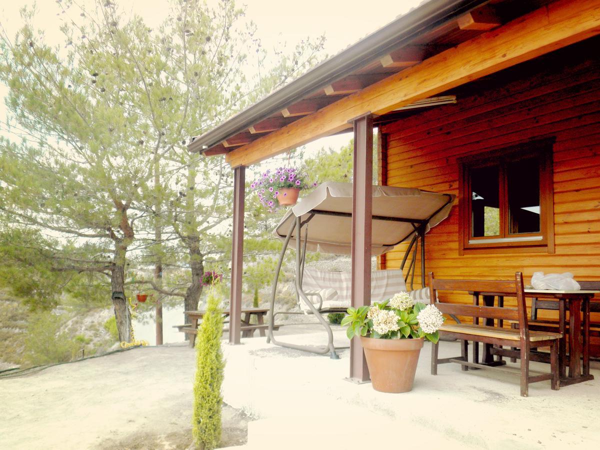 Agros Timber Log House Villa Bagian luar foto